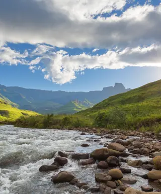 Frische Luft im Gebirge der Drakensberge